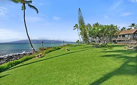 Coral Cove-Poolside Condo And Panoramic Ocean View